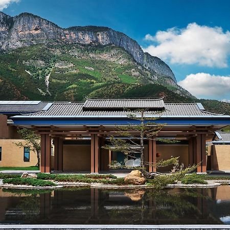 Hotel Indigo Lugu Lake By Ihg Лицзян Экстерьер фото